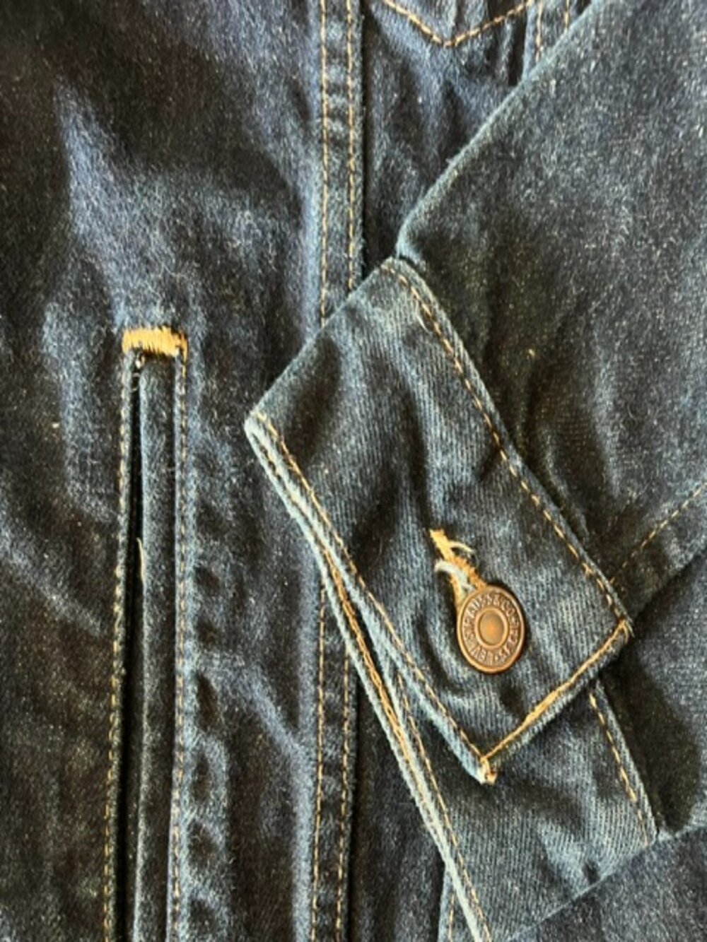 Levi's Men’s Original Denim Trucker Classic Jacket Size Large - Picture 7 of 10